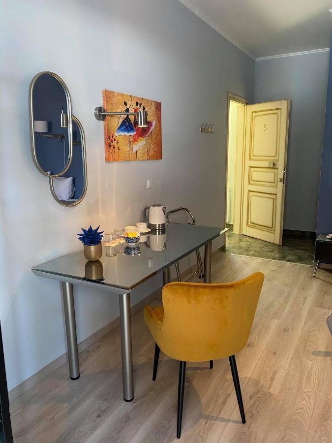 Le Bijou Luxury Rooms & Suites ヴェリア エクステリア 写真